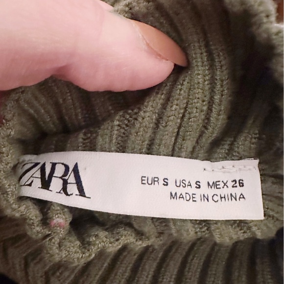 Zara Green Mock Turtle Neck Sleeveless Sweater Tank Top Ribbed Cropped - Picture 3 of 5